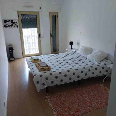 Modern And Spacious Apartment In Lisboa Esterno foto